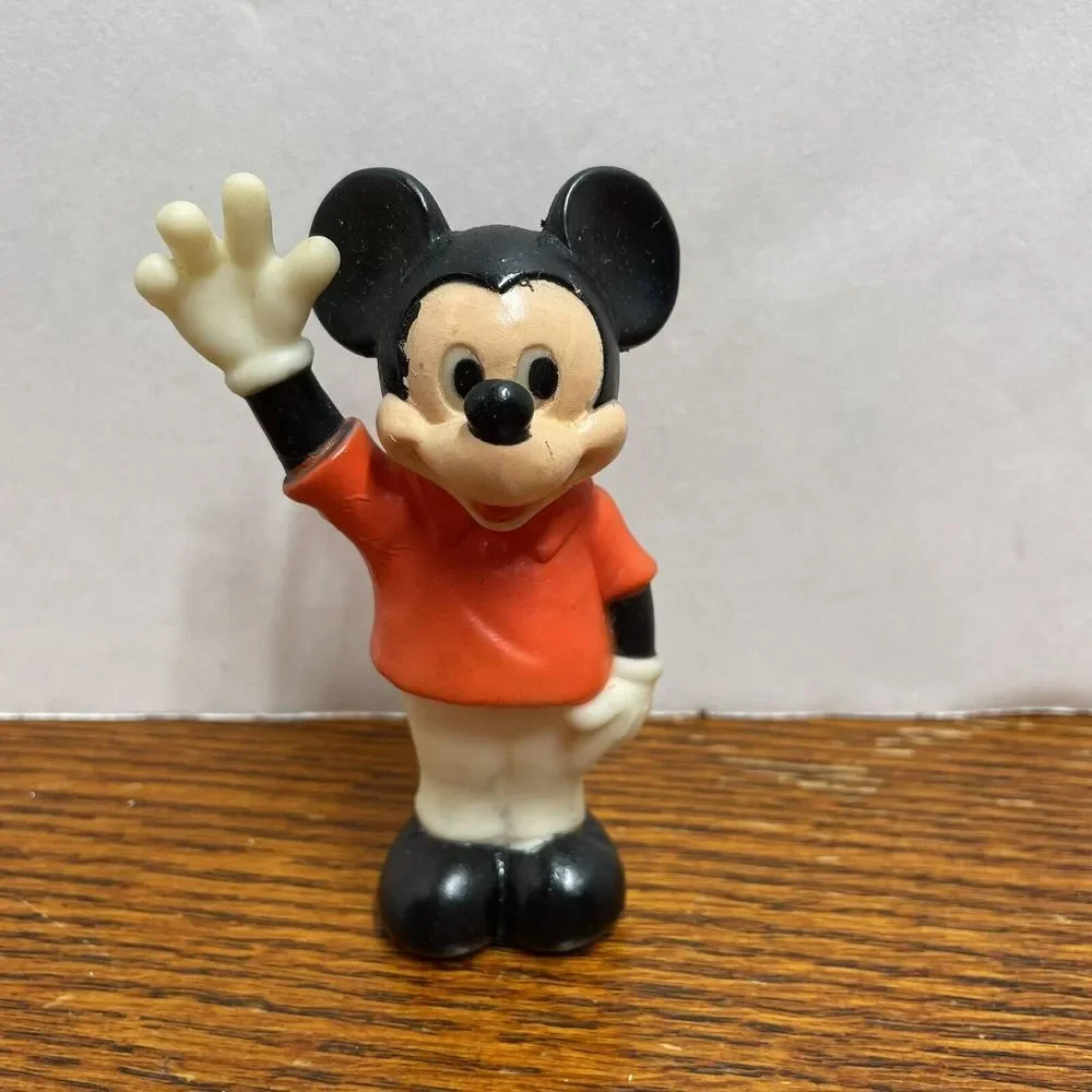Vintage Disney Mickey Mouse Figurine‎ Waving Orange Shirt Collectible Statue